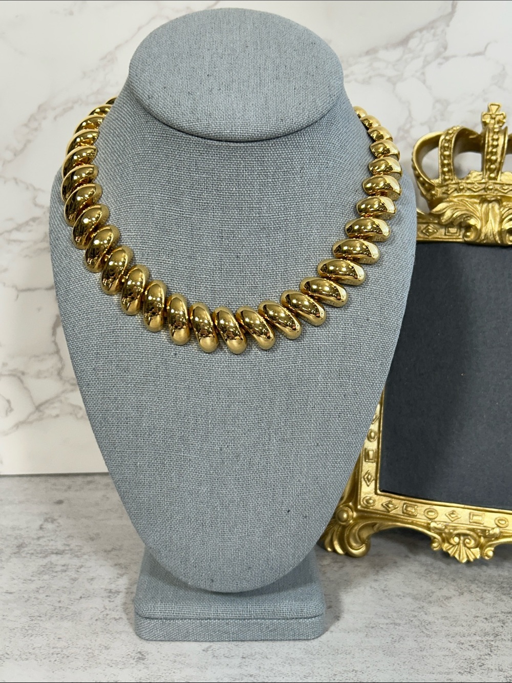 Vintage Napier Gold-Tone Sculpted Link Necklace - Women's Fashion Jewelry